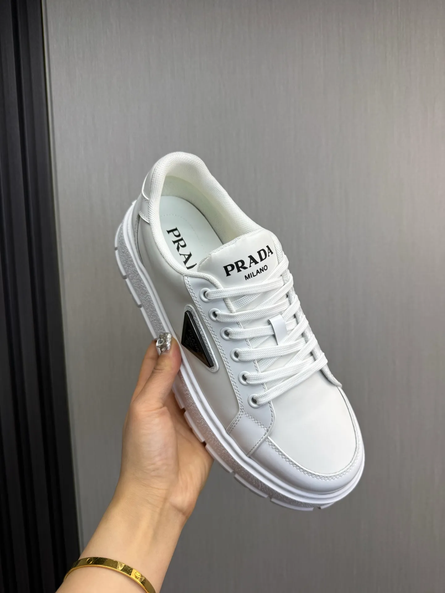 Men's shoes 💰580💰 [PRADA] Autumn and winter hot men's shoes shipped 👏Official website synchronized ⬆️Original fly-woven cowhide fabric + cowhide lining, 1⃣️:1⃣️reproduction, original sole, 38-45 (45. Customized, non-refundable)